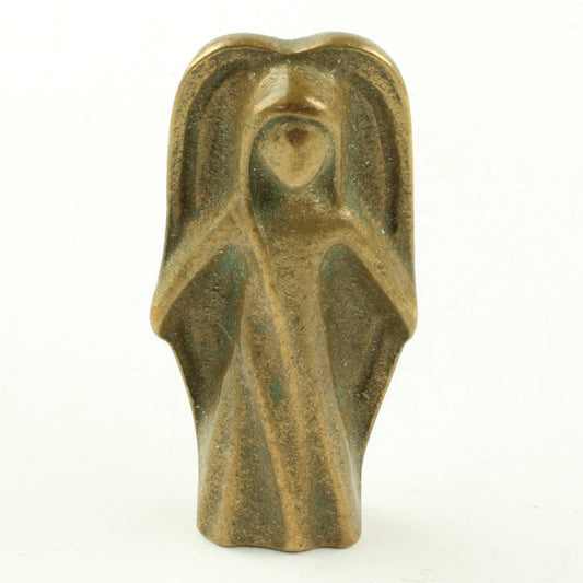 lille bronze figur forestillende en engel med foldede vinger efter størrelse og tid ca. 1915