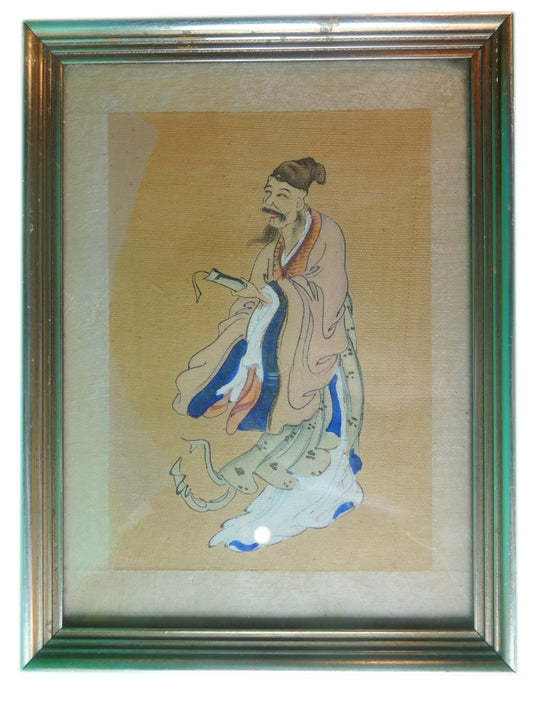Persongengivelse på papir, vævet af silke, indrammet i smal sølvramme. Kinesisk/engelsk beskrivelse på bagside.