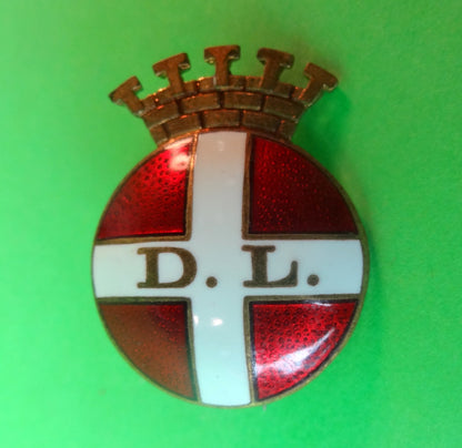 Emblem, DL