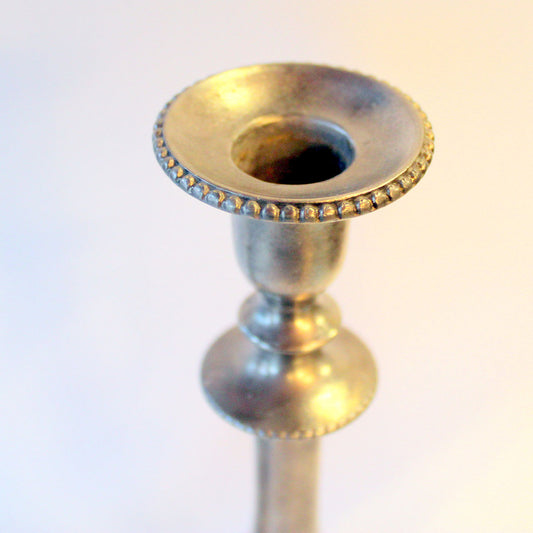 Stagerne er ikke signeret