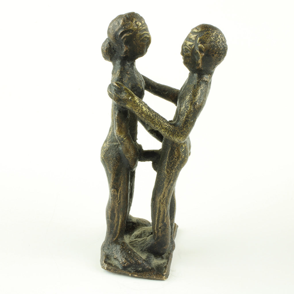 Bronze skulptur af ungt par