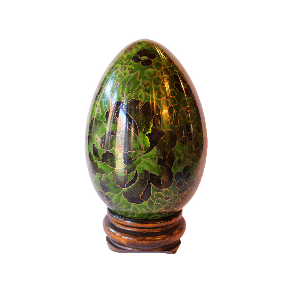 Cloisonne ægget er holdt i diverse grønne og sorte nuancer
