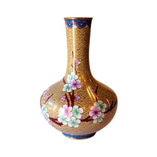 Særdeles elegant og velkomponeret cloisonne vase fra Kina