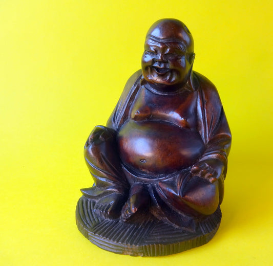 Buddha figur af udskåret rosentræ, antagelig Kina