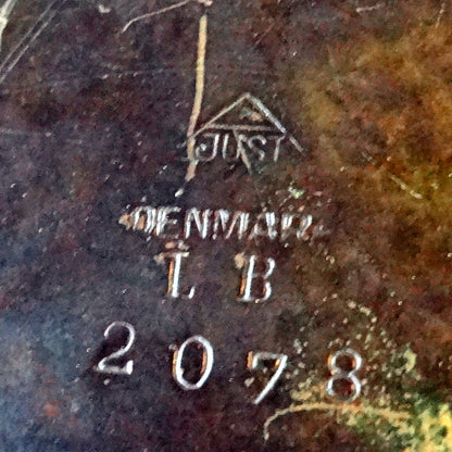 Faddet er på bagsiden mærket Just Andersen bronze 2078